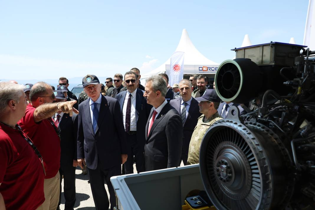 Erdoğan Savunma Sanayii Fuarı'nı gezdi - Resim: 32